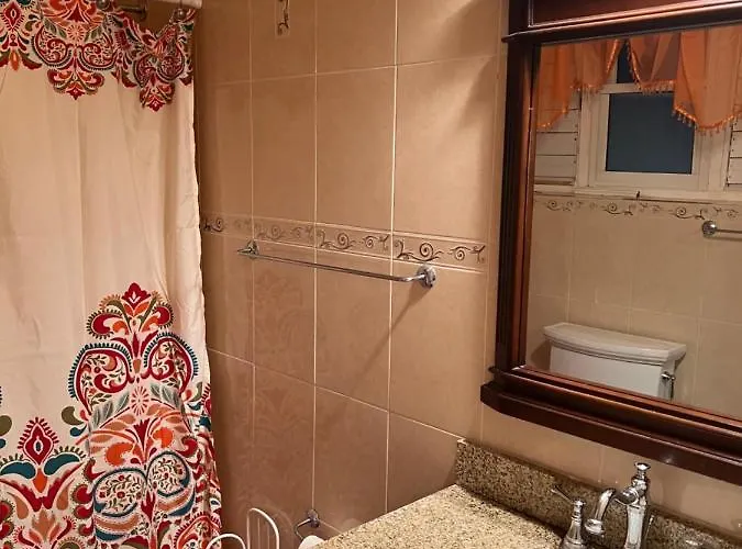 Lovely Modern 1bedroom Overlooking Carribean Sea. Apartment