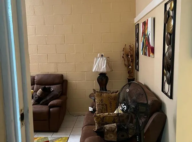 Apartment Lovely Modern 1bedroom Overlooking Carribean Sea. Ocho Rios